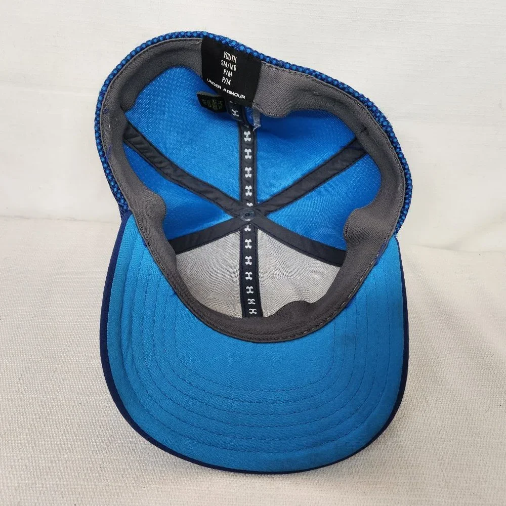 Under Armour Youth Boys Small / Medium Fitted Mesh Baseball hat Logo Golf